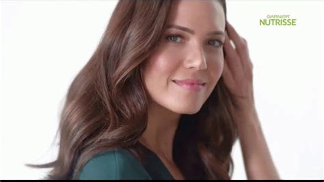 Garnier Nutrisse Nourishing Color Creme TV Spot, 'Mandy Moore Introduces 77 Nourishing Shades' featuring Mandy Moore