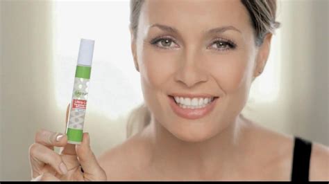 Garnier Ultra-Lift Targeted Line Smoother TV Spot created for Garnier (Skin Care)