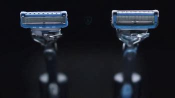 Gillette Proshield Chill TV Spot, 'Shields and Cools as You Shave'