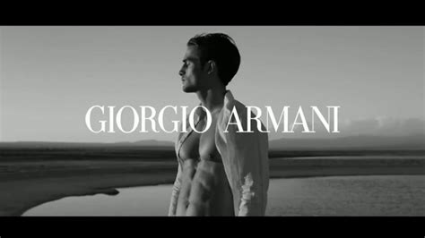 Giorgio Armani Acqua di Giò Profondo TV commercial - Holidays: A New Intensity