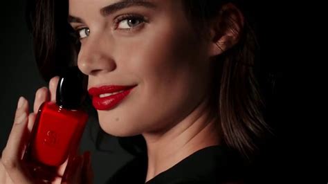 Giorgio Armani Sì Passione TV Spot, 'Another facet of Sì: Sara Sampaio' created for Giorgio Armani Fragrances