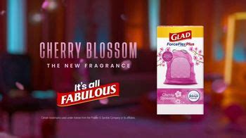 Glad Cherry Blossom Fragrance ForceFlex Plus TV Spot, 'It's All Fabulous'