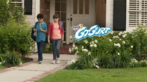 GoGurt TV Spot, 'Smokey Eye' featuring Olivia Aaron