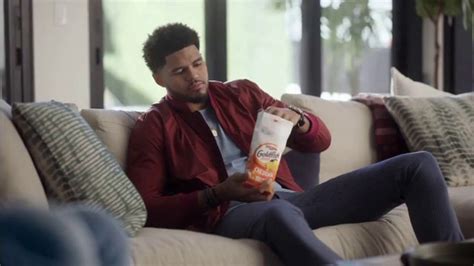 Goldfish TV Spot, 'Go for the Handful: Competition' Ft. Boban Marjanović, Tobias Harris created for Goldfish