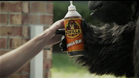 Gorilla Glue TV Spot, 'Fence'