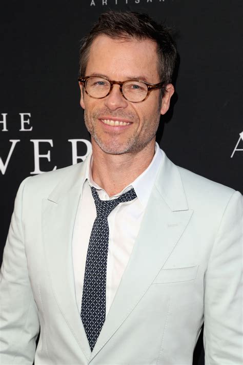 Guy Pearce tv commercials