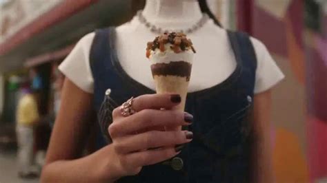 Häagen-Dazs Butter Cookie Cone TV Spot, 'Para mí, esto es lujo: disfrútalo'