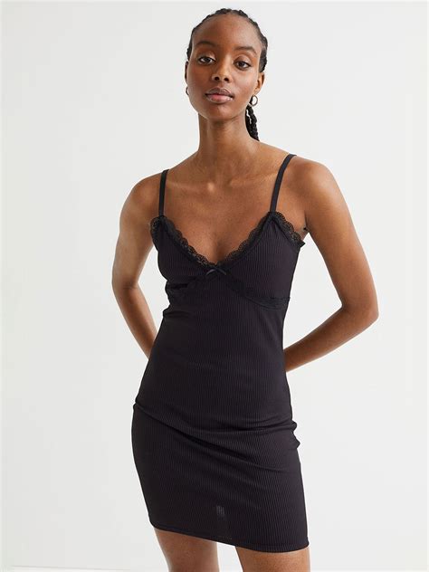 H&M V-neck Bodycon logo