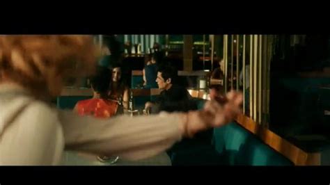 Heineken TV commercial - World Famous con Benicio del Toro