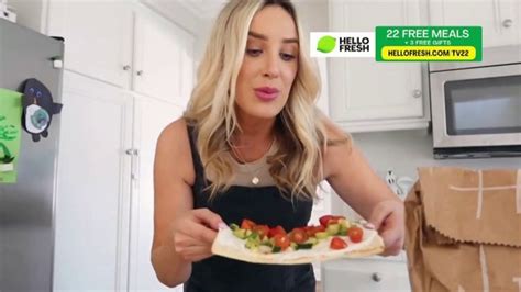 HelloFresh New Year Sale TV Spot, '22 Free Meals, Plus Three Free Gifts' created for HelloFresh