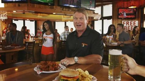Hooters TV commercial - Fantasy Football Challenge