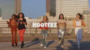 Hooters TV commercial - Feelin Saucy