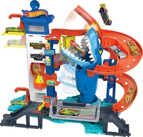 Hot Wheels City Attacking Shark Escape Playset