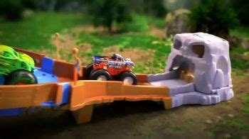 Hot Wheels Monster Trucks Wrecking Raceway TV Spot, 'Champions Cup' created for Hot Wheels