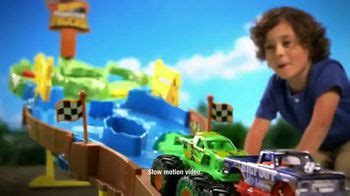 Hot Wheels Monster Trucks Wrecking Raceway TV Spot, 'Disney Junior: Go Big'