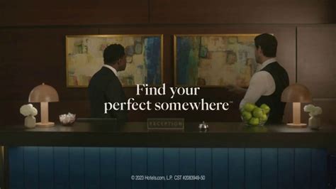 Hotels.com TV Spot, 'Free Throw' Featuring Ike Barinholtz, Sam Richardson featuring Ike Barinholtz