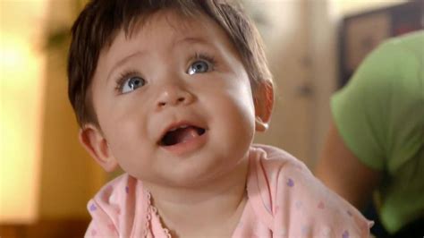 Huggies Snug & Dry TV Commercial Baby Yoga