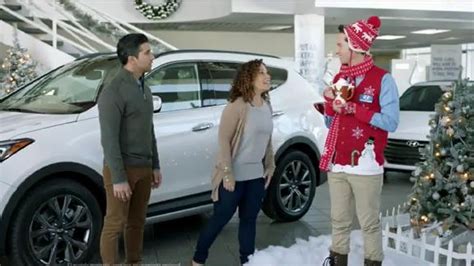 Hyundai Holidays Sales Event TV commercial - Muy festivo