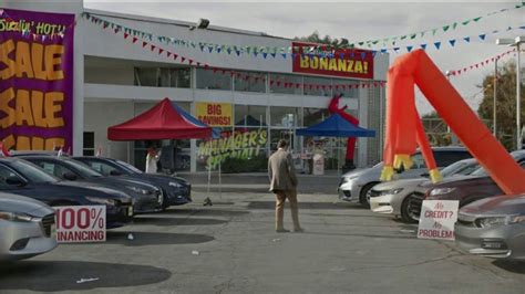 Hyundai TV Spot, 'The Elevator: Shopper Assurance' Featuring Jason Bateman [T1] featuring Andrew Burlinson