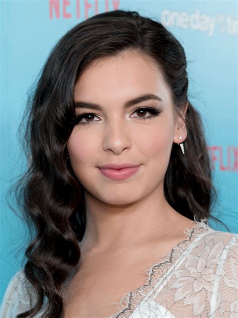 Isabella Gomez photo