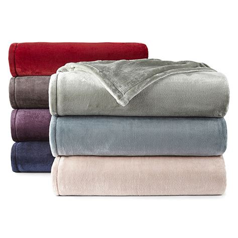 JCPenney Home Plush Throws tv commercials