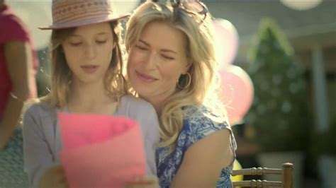 JCPenney Love Mom Sale TV Spot, 'Save on Mother's Day Gifts'