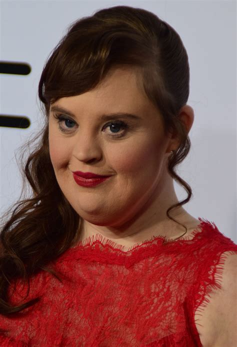 Jamie Brewer photo