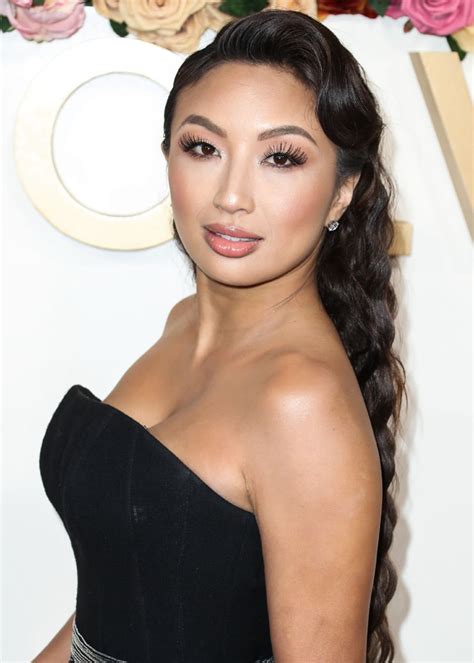 Jeannie Mai photo