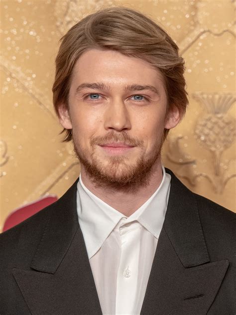 Joe Alwyn photo