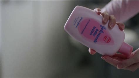 Johnson's Baby Lotion TV Spot, 'Mom Thing'