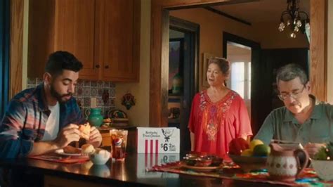 KFC 2-Piece Drum & Thigh Combo TV Spot, 'Abuela'