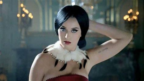 Katy Perry Killer Queen TV commercial - Own the Throne