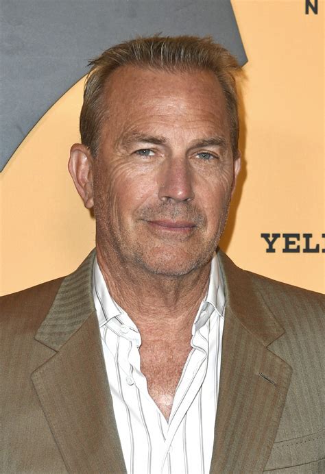 Kevin Costner photo