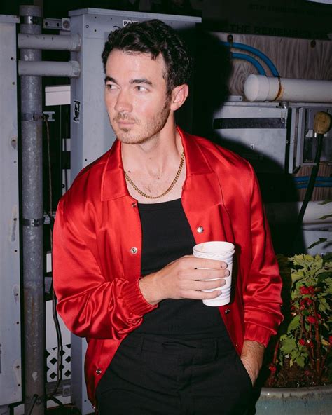 Kevin Jonas photo