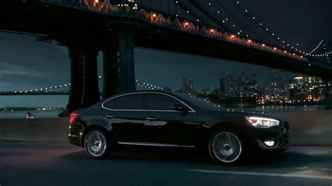 Kia Cadenza TV commercial - Luxury Features