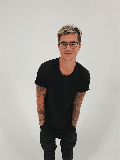 Kian Lawley photo