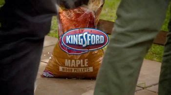 Kingsford TV commercial - Tu fuego. Tu camino.