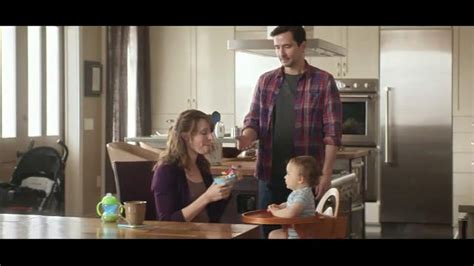 Kraft Macaroni & Cheese TV Spot, 'Airplane Detour' featuring Laura Willcox