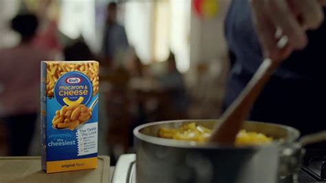 Kraft Macaroni & Cheese TV Spot, 'Bounce House' featuring Robynne Eaton