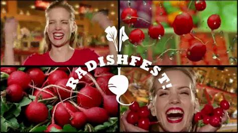 Kraft Zesty Italian Dressing TV Spot, 'The Radish' featuring Sarah Karst