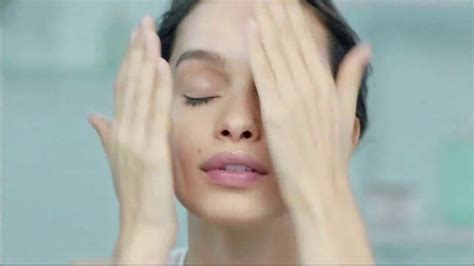 L'Oreal Paris Hydra Genius Daily Liquid Care TV Spot, 'What a Night'