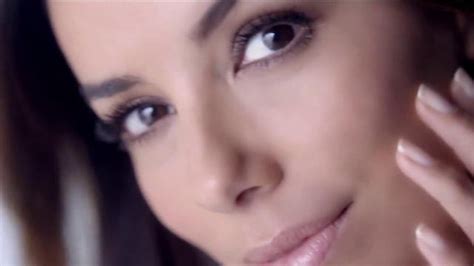 LOreal Paris Revitalift Miracle Blur TV commercial - You Wont Believe Your Eyes