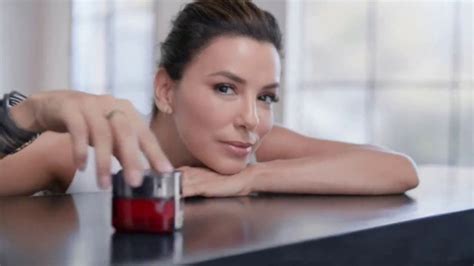 L'Oreal Paris Revitalift Triple Power Moisturizer TV Spot, 'Don't Settle' Featuring Eva Longoria