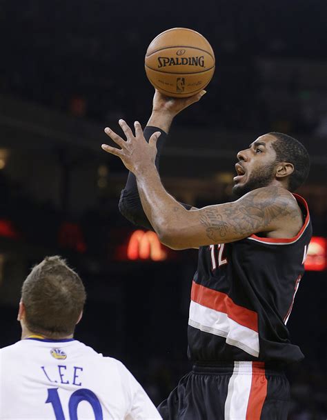 LaMarcus Aldridge photo