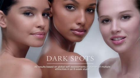 Lancôme DreamTone TV Spot, 'Dare to Bare Your Skin'