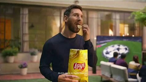 Lay's TV Spot, 'Grab the Moments' Featuring Lionel Messi