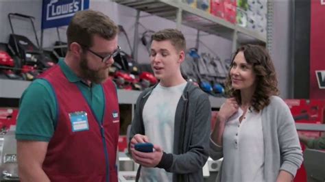 Lowe's Father's Day Sale TV Spot, 'Dad Knows Best'