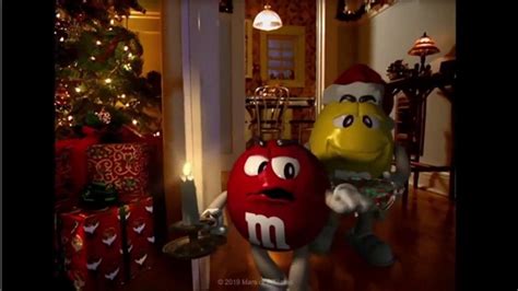 M&M's TV Spot, 'Fainting Santa' created for M&M's