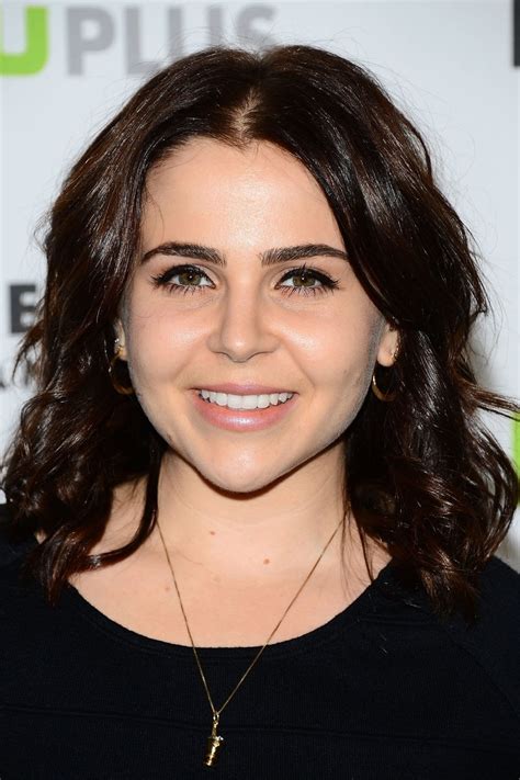 Mae Whitman photo