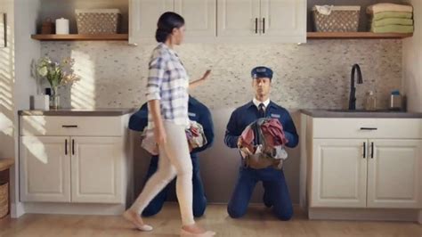 Maytag TV Spot, 'Extra Power Button: Mutual Understanding' Featuring Colin Ferguson